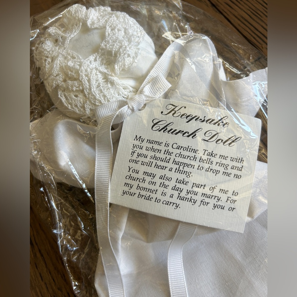 NWT! Heirlooms by Radford Folk Art Keepsake Handkerchief Church Wedding Doll
